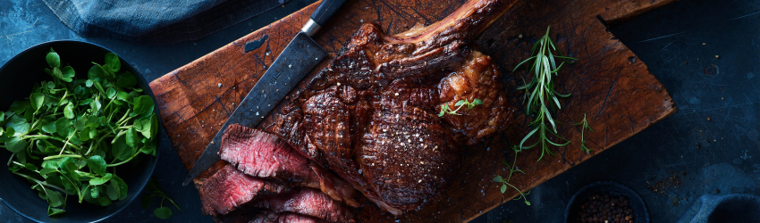 wagyu beef tomahawk